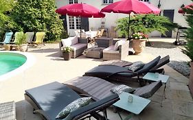 Villa de 3 chambres avec piscine privee jardin clos et wifi a Arsac